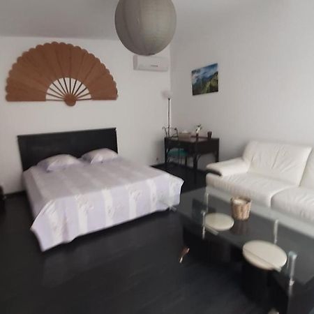 Un Jour Ailleurs Apartamento Saint Pierre Exterior foto